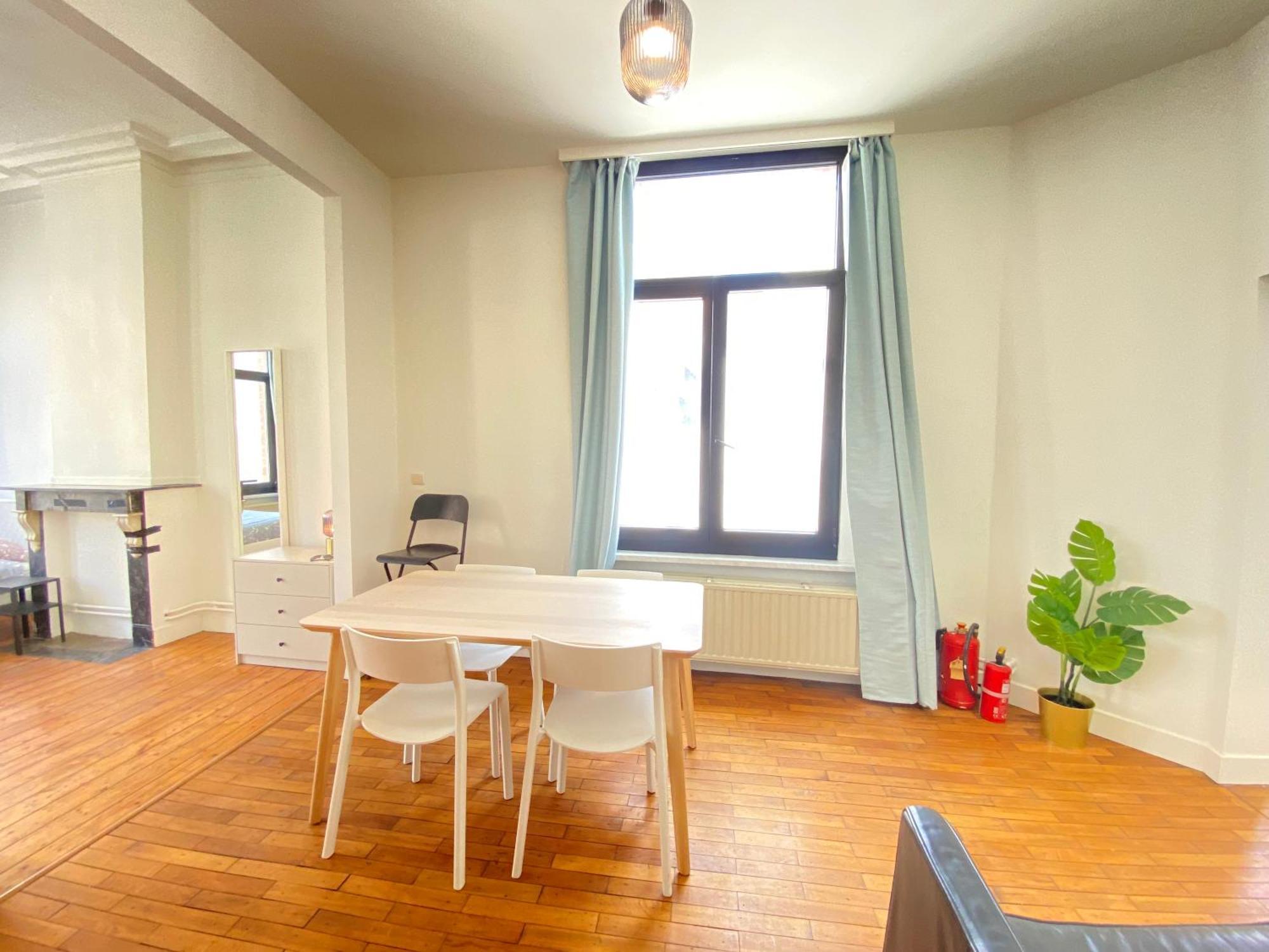 Authentic Apartments In The Center Of Αμβέρσα Εξωτερικό φωτογραφία