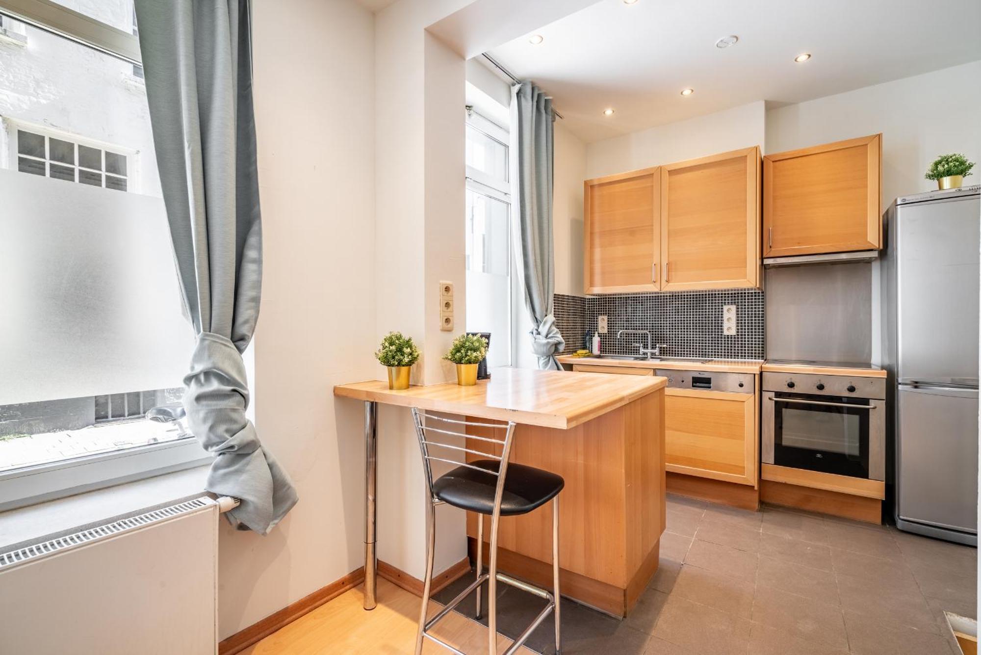 Authentic Apartments In The Center Of Αμβέρσα Εξωτερικό φωτογραφία