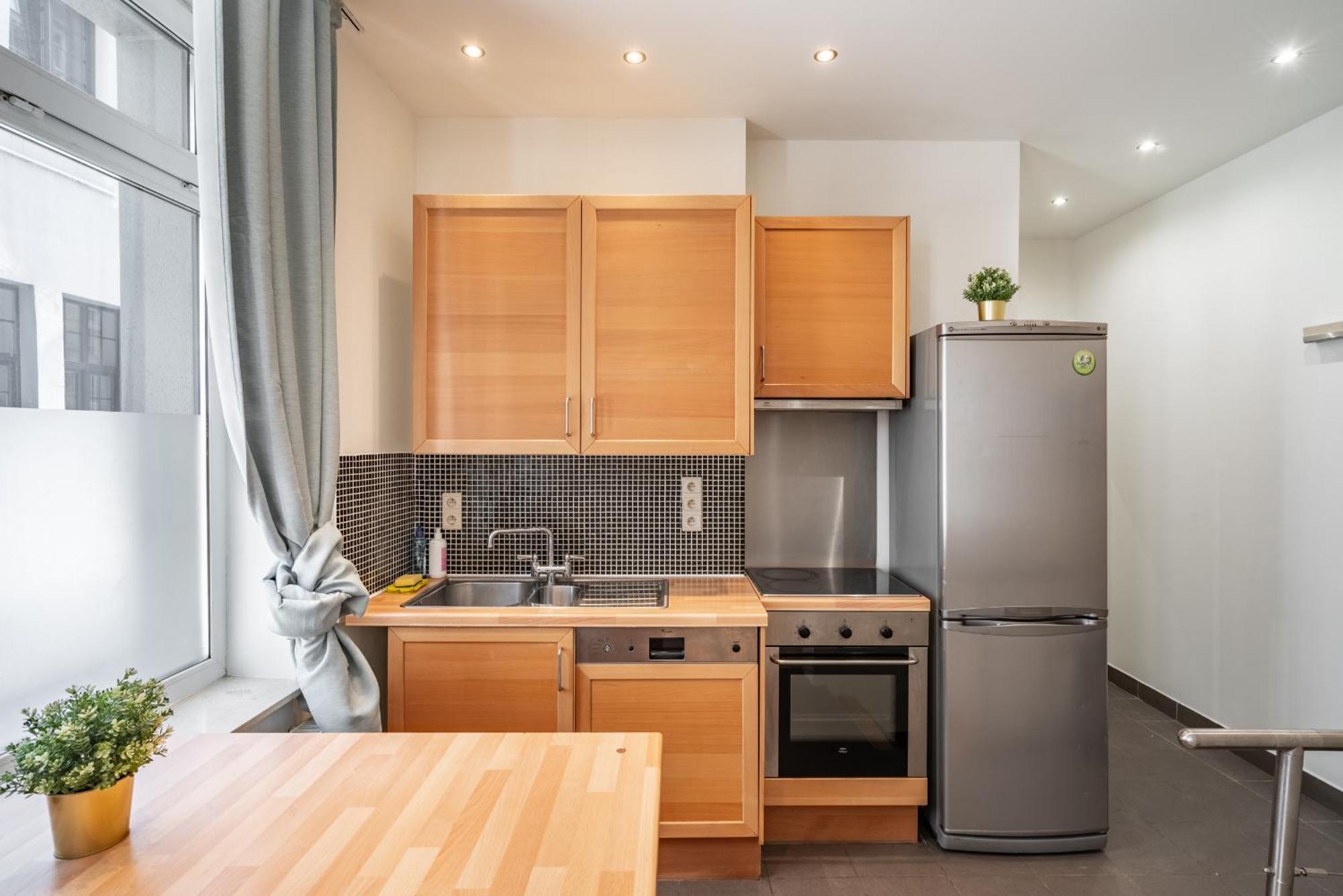 Authentic Apartments In The Center Of Αμβέρσα Εξωτερικό φωτογραφία
